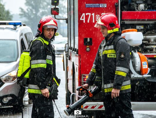 Aktualizacja. Kilkunastokilometrowa plama oleju