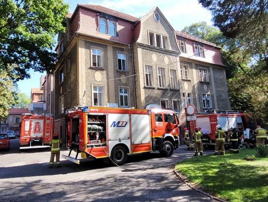 Aktualizacja. Pożar szpitala w Gryfowie Śląskim, ewakuowano 125 osób