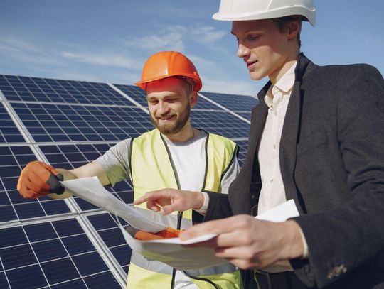 Audyt energetyczny budynku – studia online dla osób szukających nowej i dobrze płatnej pracy