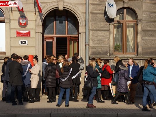 Bez nich sądy nie istnieją. Manifestacja w Lwówku Śląskim