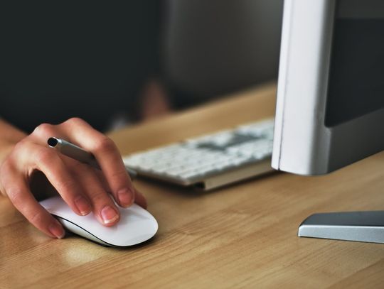 Bezpieczne sformatowanie komputera — instrukcje dla początkujących