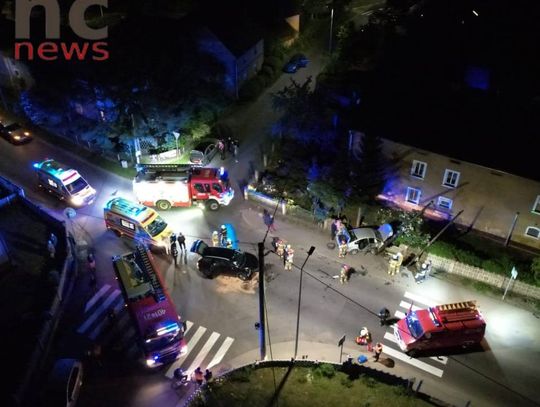 Byli na rybach. Usłyszeli pisk opon i huk, bez wahania ruszyli z pomocą