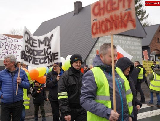 Chmieleń. Zablokowali drogę