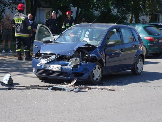 Czołówka w trakcie manewru parkowania
