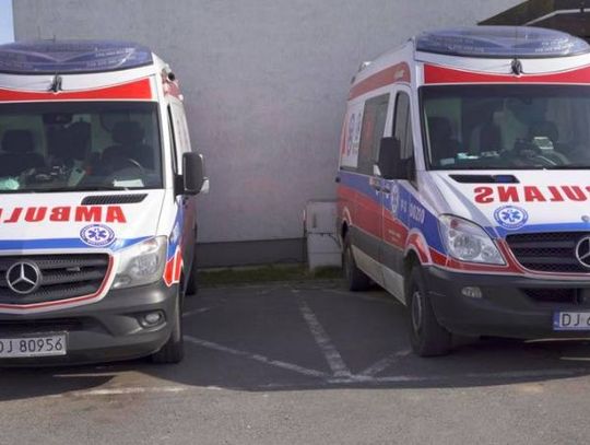 Dobra wiadomość: Radni powiatu jeleniogórskiego przekazują diety na walkę z epidemią
