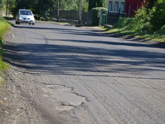 Droga z Lubania do Zaręby w remoncie