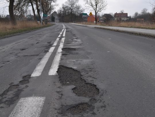 Drogi pomiędzy Lubaniem a Zarębą i wyjazd na Leśną do modrernizacji