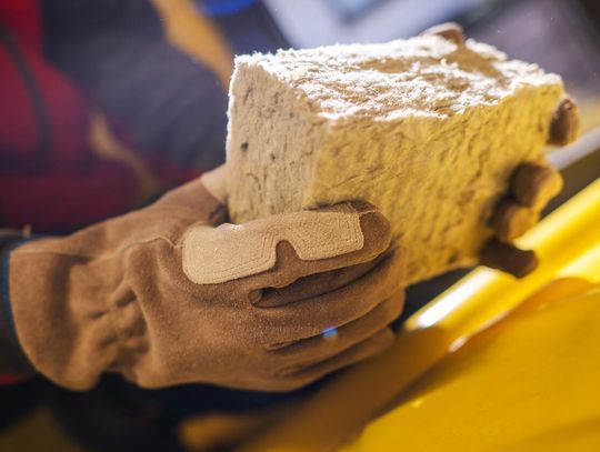 Fabryka wełny mineralnej na strefie ma nowego właściciela