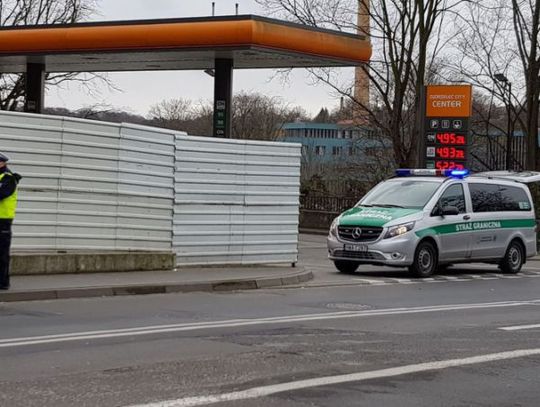 Gigantyczne korki na A4. Ludzie czekają po kilka godzin