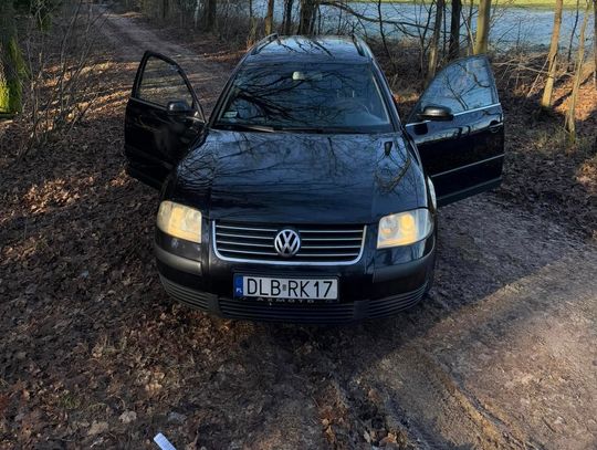 Gryfów Śląski. Ukradziono czarnego Volkswagena Passata B5, jest nagroda za pomoc