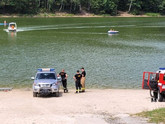 Jezioro Złotnickie. Zatonął rower wodny z rodziną na pokładzie