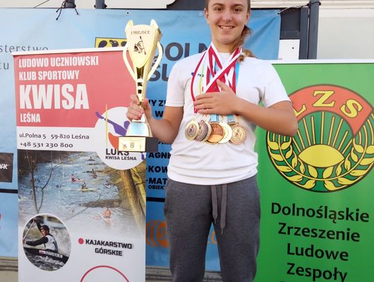 Kajakarze z Leśnej z medalami podczas Mistrzostw Polski