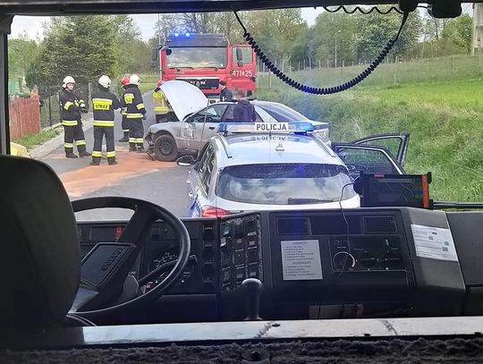 Kierowca bez uprawnień nie opanował „bestii”