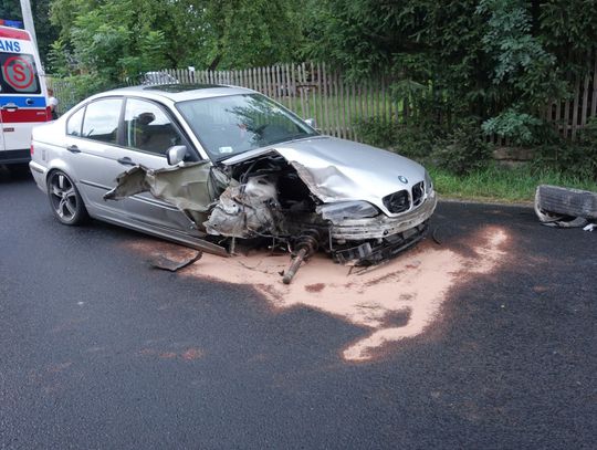 Kolejna kolizja na feralnym łuku drogi w Zarębie