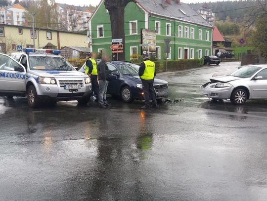 Kolizja na skrzyżowaniu w Świeradowie-Zdroju