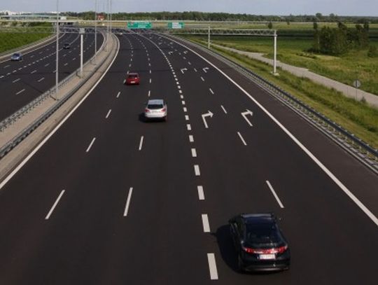 konsultują nowy przebieg autostrady A4