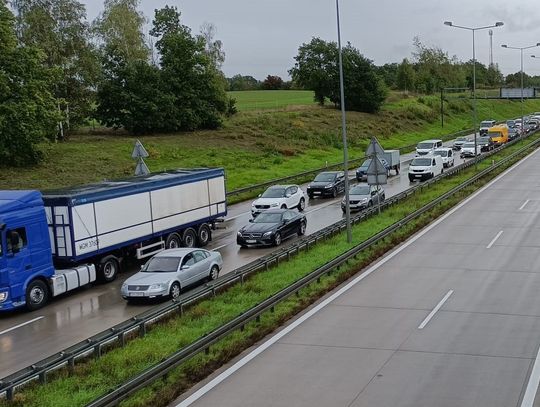 Korek do granicy ma już 15 km. Od jutra Niemcy wprowadzają stałe kontrole