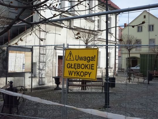 Leśna. Rusza remont elewacji ratusza