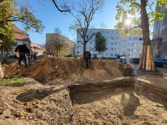 Lubań. Trwają prace przy Wieży Trynitarskiej. Jest pierwszy "skarbik"