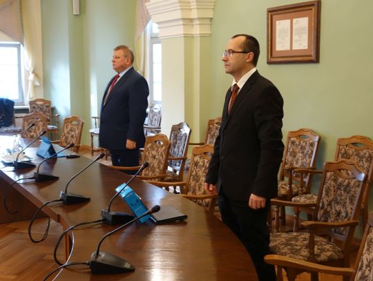 Lubań. Zaprzysiężenie nowych radnych