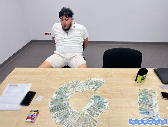 Lwówecka policja o zatrzymaniu oszustów, którzy okradli mieszkankę Mirska