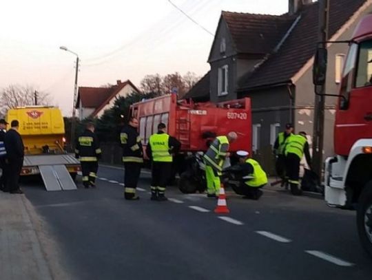 Motocyklista zginął w zderzeniu z wozem strażackim