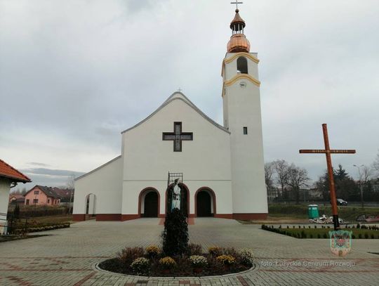 Na chwałę Bożą i parafii