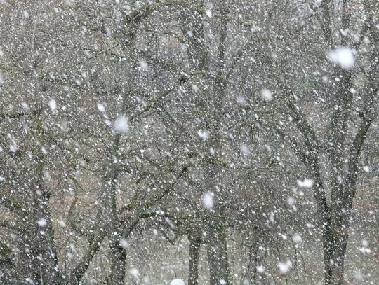 Nadchodzą intensywne opady śniegu i zawieje śnieżne