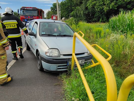 Nie opanowali pojazdów na mokrej nawierzchni. Dwa zdarzenia w tym samym miejscu