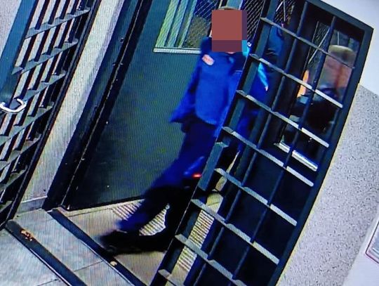 Nie wiadomo, dlaczego zaatakował. 54-latek usłyszał zarzut usiłowania zabójstwa
