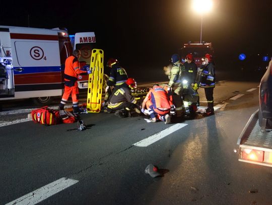 Pisarzowice. Potrącenie pieszego na DK30. Wideo