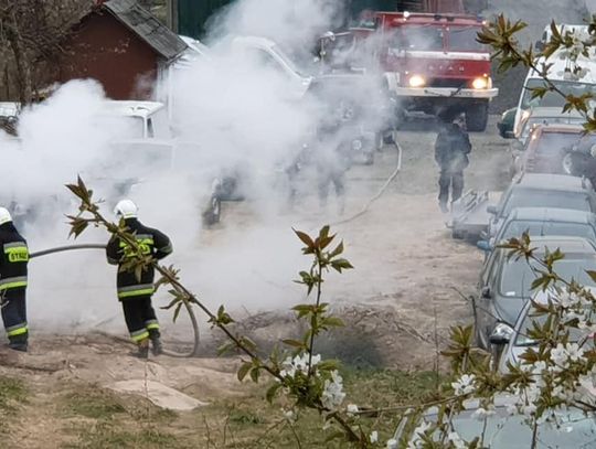 Podpalił hałdę odpadów z plastiku, nie chciał wpuścić służb