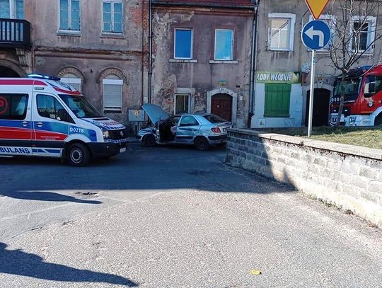 Policja poszukuje świadków bójki, do której miało dojść po kolizji aut