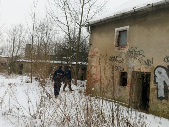 Policjanci apelują - pamiętajmy o osobach bezdomnych