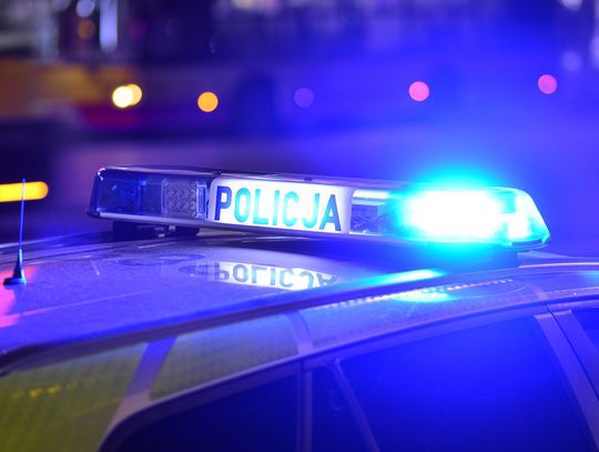 Policjanci i sąsiad uratowali życie 89-latki i nieprzytomnego mężczyzny