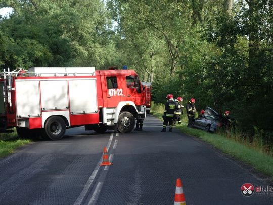 Porzucone auto po wypadku