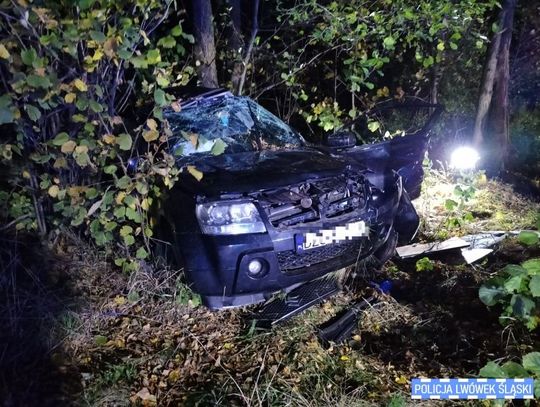 Poważny wypadek na DK30. 21-latek w ciężkim stanie trafił do szpitala