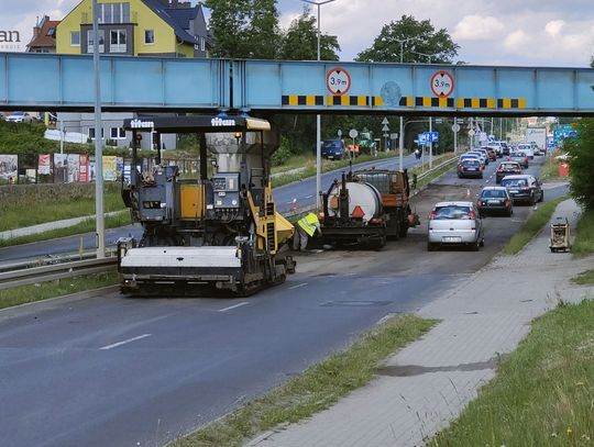 Prace drogowe. Utrudnienia w ruchu na DK 30 w Lubaniu