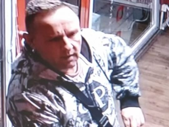 Przywłaszczył prawie 5000 złotych. Kim jest mężczyzna widoczny na zdjęciu?