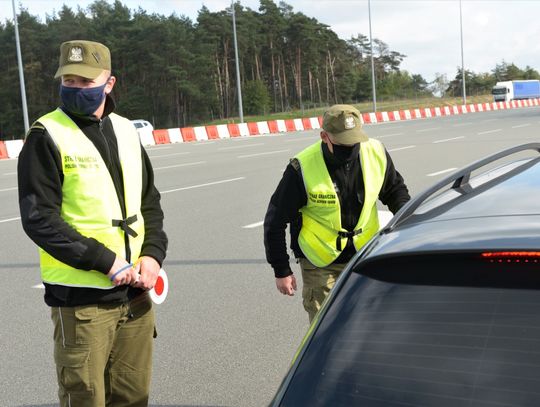 SG. W ciągu tygodnia 200 osób bez negatywnych testów na koronawirusa