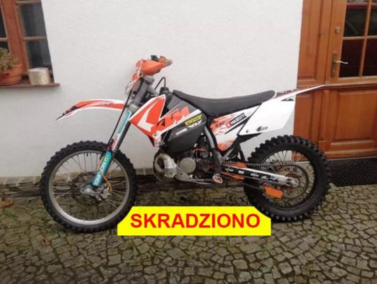 Skradziono motocykl KTM EXC 200