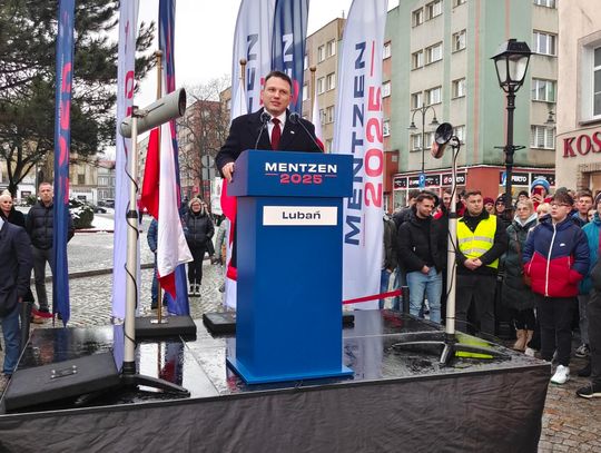 Sławomir Mentzen w Lubaniu. Tłumy na rynku