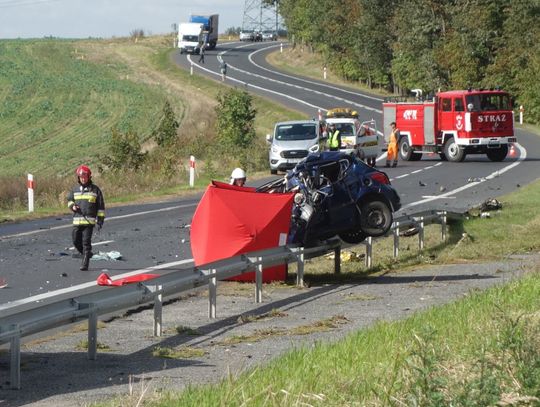 Śmierć w wyniku zderzenia Peugeota z ciężarówką