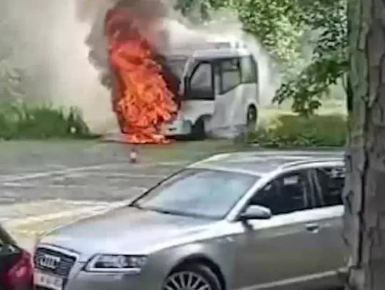 Spłonął jeden z czterech autobusów komunikacji miejskiej