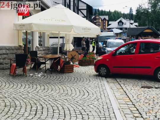 Szklarska Poręba. Wjechała w ogródek restauracji