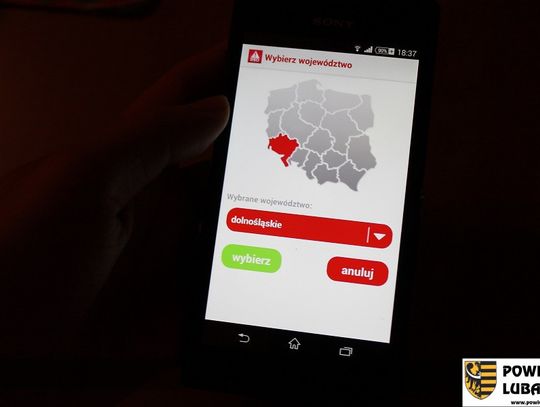 Telefon ostrzeże przed powodzią