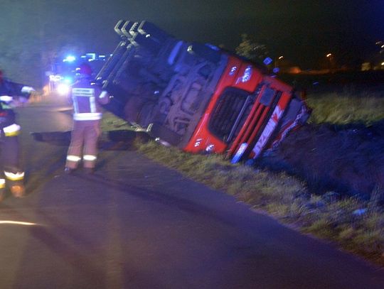 Tragedia na drodze. Wywrócona cysterna z azotanem amonowym