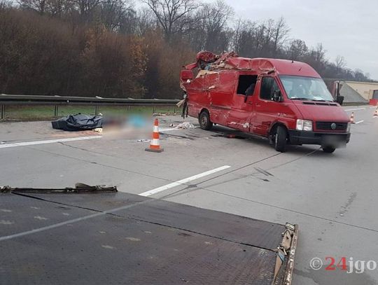 Tragiczny wypadek na A4. Ciało rozrzucone na jezdni