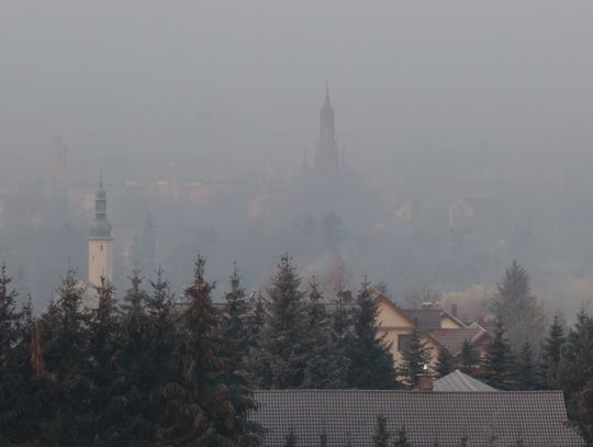 Trujemy się na potęgę. Sprawdź mapy jakości powietrza