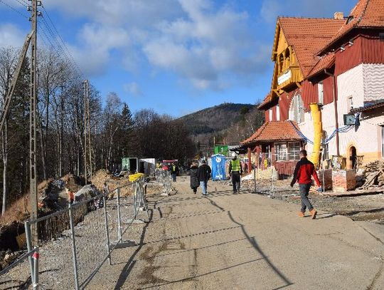 Tymczasowy dworzec kolejowy w Szklarskiej Porębie